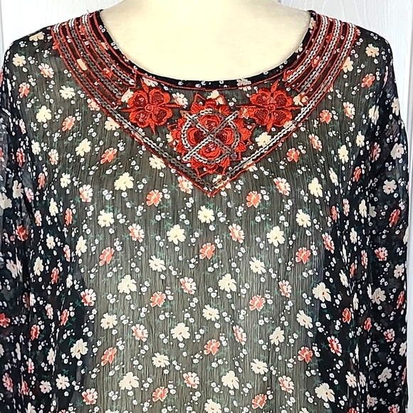 Priya Embroidered Boho Blouse - Picture 2 of 11